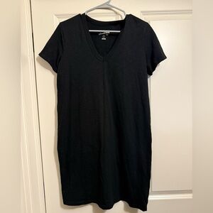 Women’s Black V-Neck T-Shirt Dress
